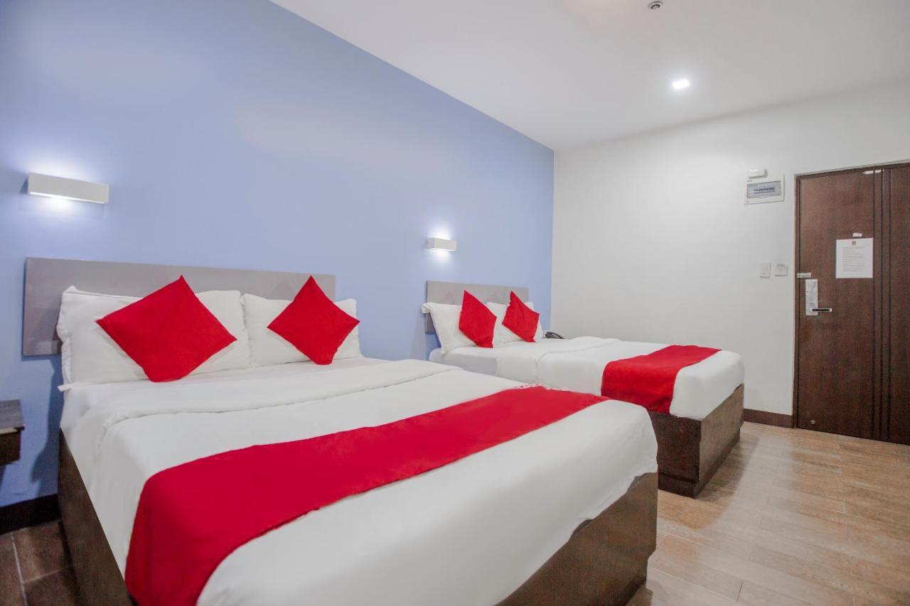Oyo 637 Fox Hotel 케손시티 외부 사진